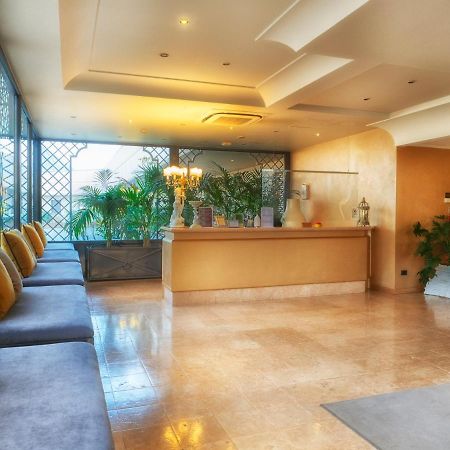 Hotel Europa Pallazzolo sullʼOglio Екстериор снимка
